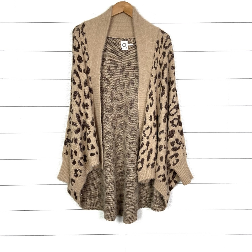 AKEMI KIN Anthropologie Leopard Fuzzy Oversized Dolman Cardigan Sweater Fall OS - Picture 7 of 10